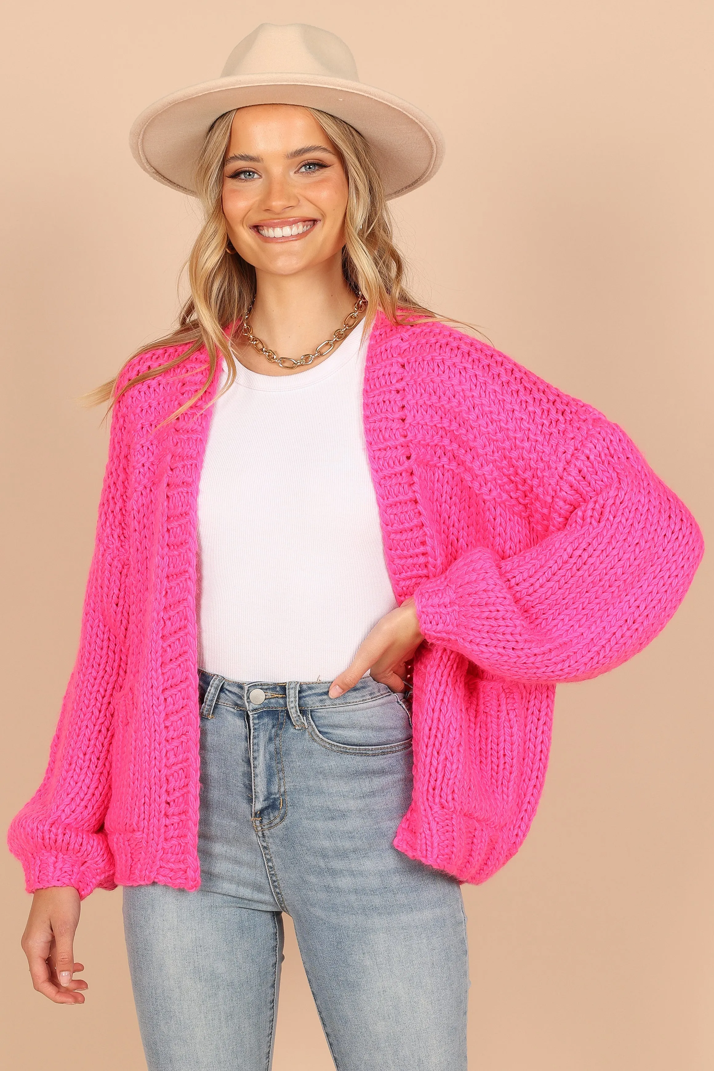 Cara Oversized Handknit Knit Sweater - Hot Pink