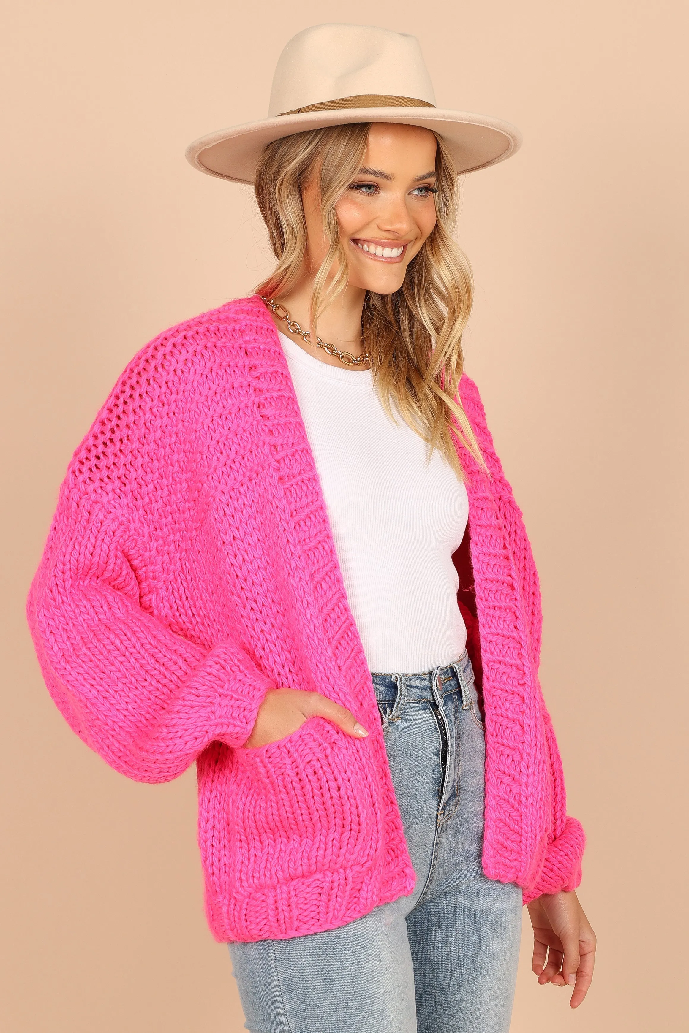 Cara Oversized Handknit Knit Sweater - Hot Pink