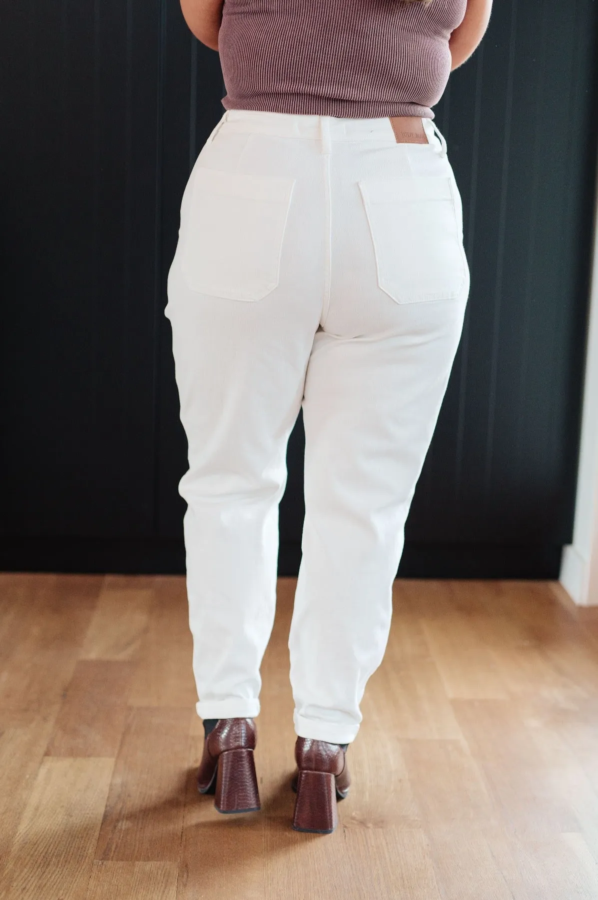 Classic High Rise Joggers in Off White